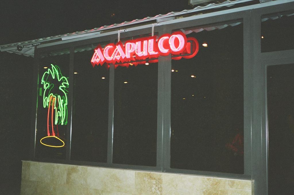 Motel Acapulco Erevan Exterior foto